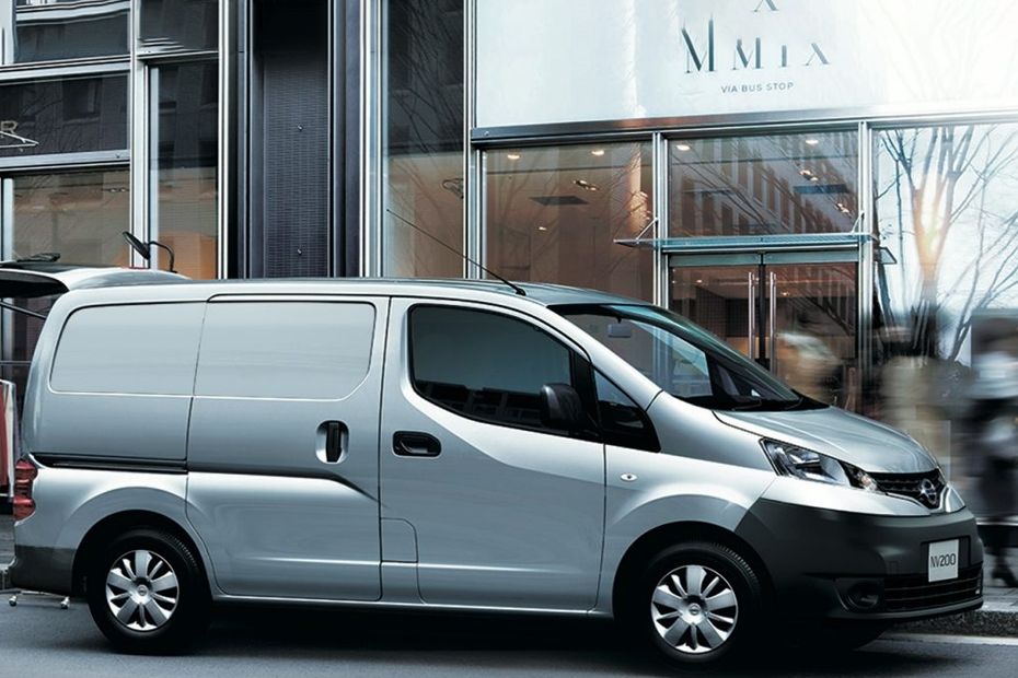 New Nissan NV200 2024 Price, Specs, & January Promotions Singapore
