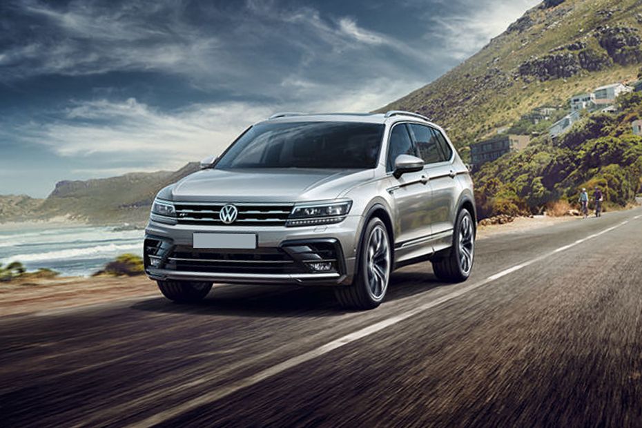 India-bound 2016 VW Tiguan - Live images from VW Group Night