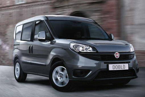 Fiat Doblo Cargo MT Standard Cargo Van Car