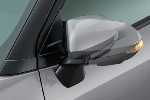 Toyota Yaris Cross Drivers Side Mirror Front Angle