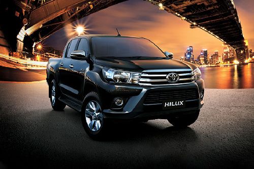 Hilux Front angle low view