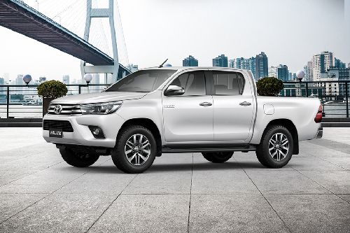 Toyota Hilux Front Side View Toyota Hilux Front Side View