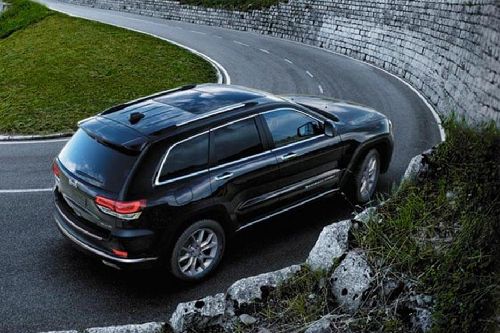 Grand Cherokee Rear angle view Grand Cherokee Rear angle view