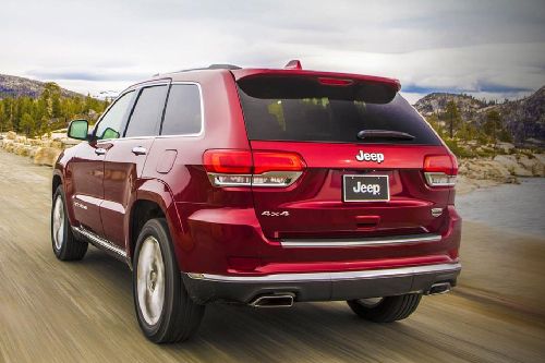Rear Medium View of Jeep Grand Cherokee Rear Medium View of Jeep Grand Cherokee