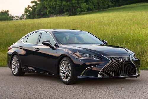 Lexus ES Front Medium View Lexus ES Front Medium View