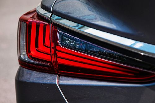 ES Tail light ES Tail light