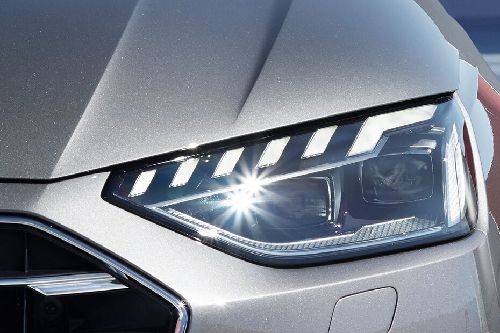 Audi A4 S-LINE 2.0 35 TDI HYBRID 165 MHEV S-TRONIC / TOIT OUVRANT FEU  MAXTRIX LED - Voitures