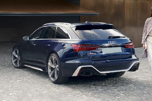 Rear Cross Side View of Audi RS 6 Avant Rear Cross Side View of Audi RS 6 Avant
