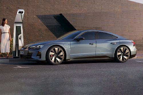 Audi E-Tron GT Front Side View Audi E-Tron GT Front Side View
