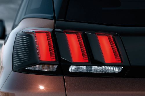 3008 Tail light