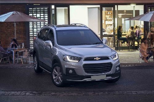 Chevrolet Captiva Front Medium View Chevrolet Captiva Front Medium View