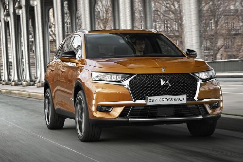 DS 7 Crossback Front Medium View DS 7 Crossback Front Medium View