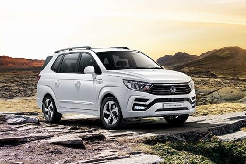 Ssangyong Stavic Front Medium View Ssangyong Stavic Front Medium View