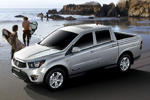 Ssangyong Actyon Sports Front Side View Ssangyong Actyon Sports Front Side View