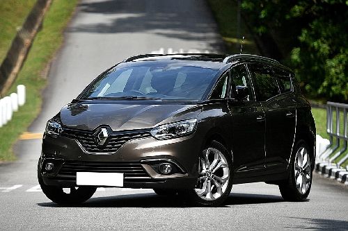 Renault Grand Scenic Front Side View