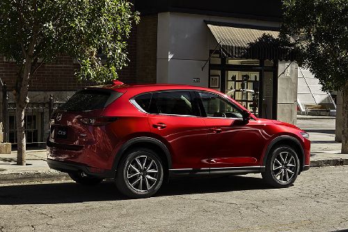 CX-5 Rear Medium Side View CX-5 Rear Medium Side View