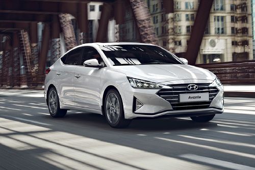 Hyundai Avante Front Medium View Hyundai Avante Front Medium View