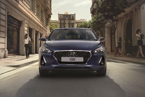Full Front View of i30
