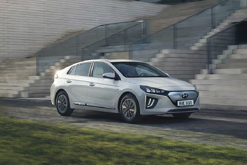 Hyundai Ioniq Electric Front Cross Side View Hyundai Ioniq Electric Front Cross Side View
