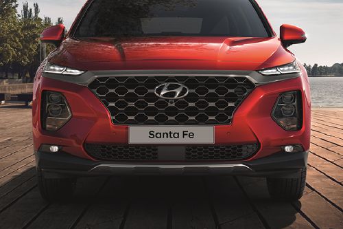 Full Front View of Santa Fe