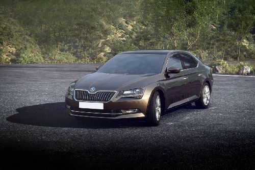 Skoda Superb Front Side View Skoda Superb Front Side View