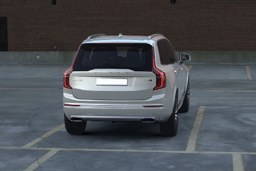 Full Rear View of Volvo XC90