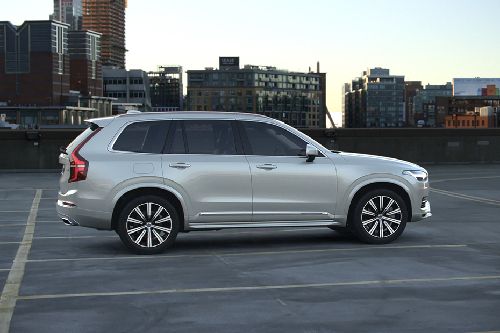 XC90 Medium Angle Front View