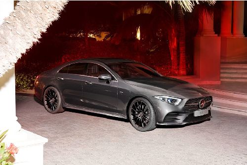 Mercedes-Benz CLS Coupe Front Medium View Mercedes-Benz CLS Coupe Front Medium View