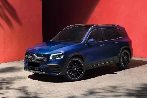 Mercedes-Benz GLB Class Front Side View Mercedes-Benz GLB Class Front Side View