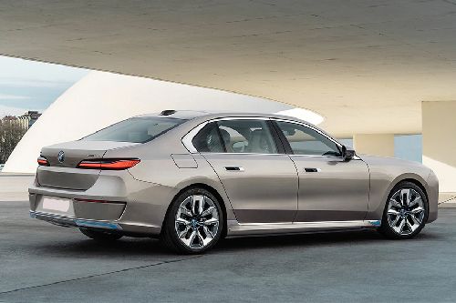 i7 Rear angle view