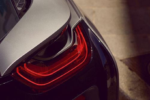 i8 Coupe Tail light