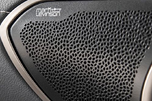 Speakers View of Lexus ES Speakers View of Lexus ES