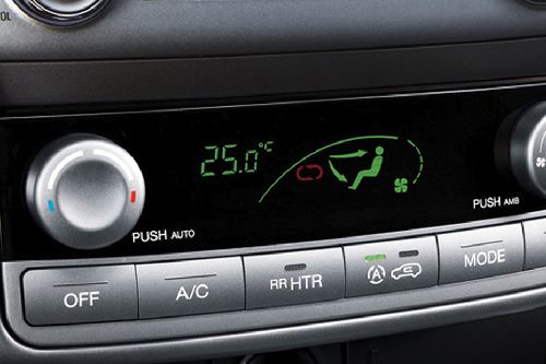 Front AC Controls of Ssangyong Stavic Front AC Controls of Ssangyong Stavic
