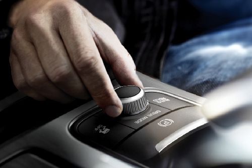 Center Controls of Kia Stinger Center Controls of Kia Stinger