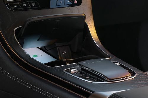 GLC Class Front Center Divider