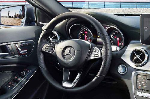 Mercedes-Benz GLA-Class Steering Wheel Mercedes-Benz GLA-Class Steering Wheel
